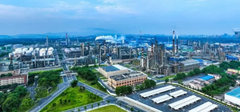 2024外贸CRM客户管理系统选型指南：功能对比与部署要点